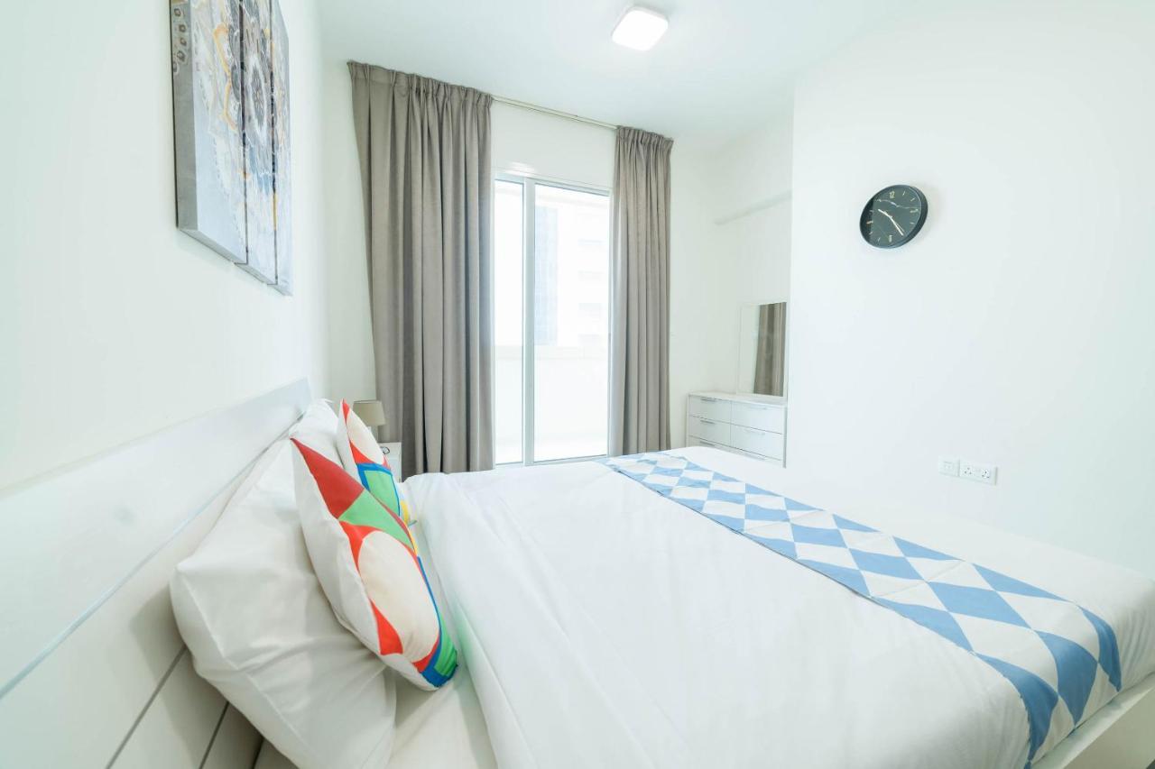 Guest house Oyo 561 Home Najma Tower A1Br Dubai